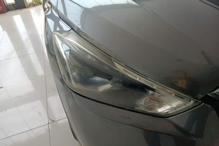 Used Nissan Kicks 2019 1.5L CVT Smart Connect Luxury Edition
