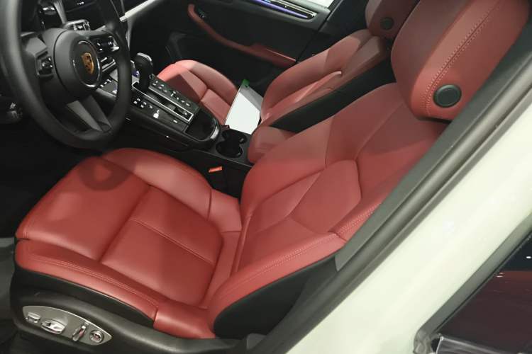 Used Porsche Macan 2022 Macan 2.0T