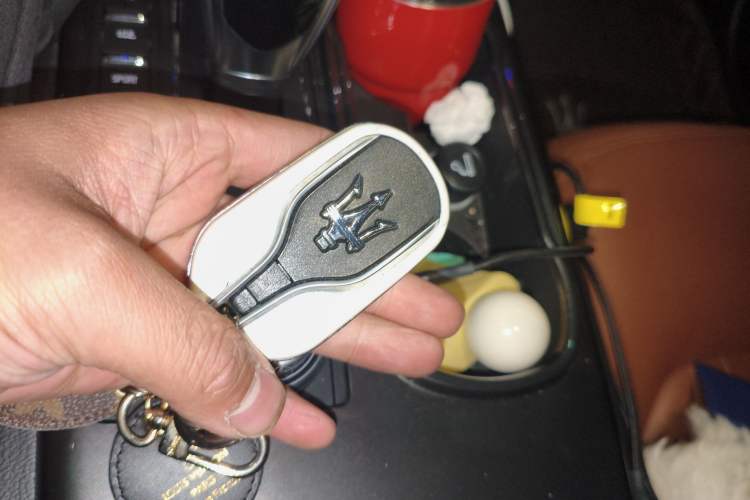 Used Maserati Ghibli 2018 Revised Version 3.0T Standard Edition Vehicle Key