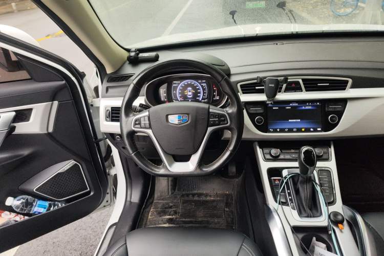 Used Geely Auto Emgrand X7 Sport 2016 1.8TD Automatic ZhiShang Model Steering Wheel