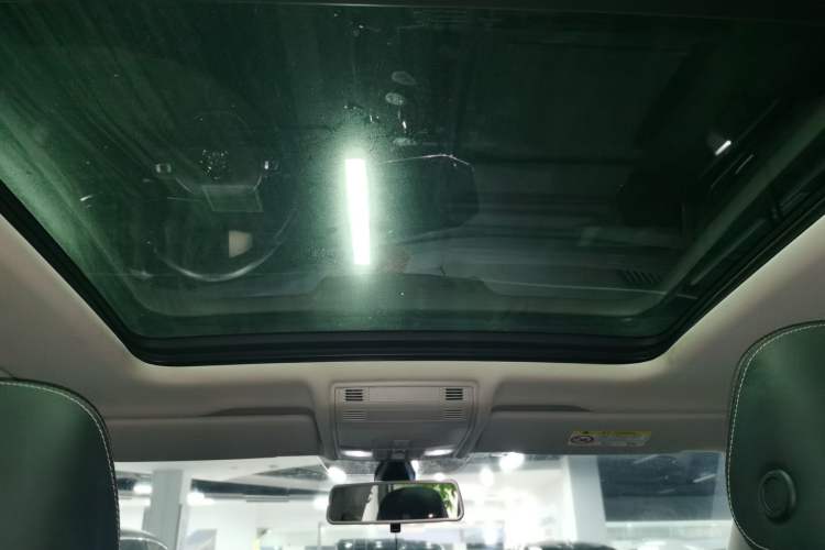 Used Volkswagen Tayron 2019 330TSI Two-Wheel-Drive Luxury Version China V Emission Standard
