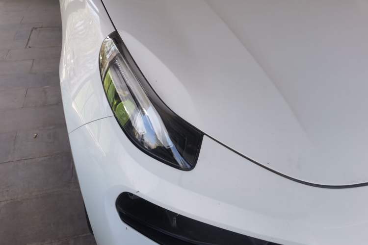 Used Lynk & Co 03 2022 1.5TD DCT JingPro Right Front Headlight