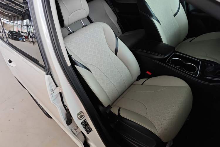 Used Baojun 730 2019 1.5T CVT Flagship Model 7 Seats China VI Emission Standard Right Front Seat