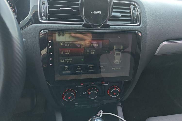 Used Volkswagen Sagitar 2017 180TSI Automatic Luxury Edition