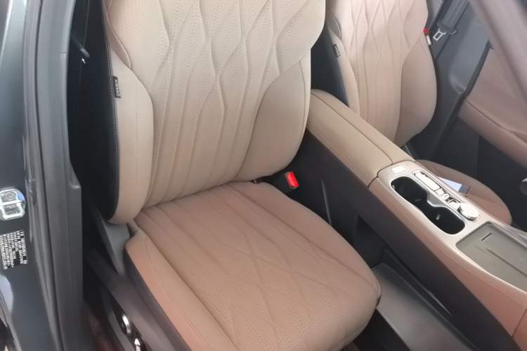 Used Chery Tiggo 8 PLUS 2025 290TGDI DCT Prestige 5-Seater Right Front Seat