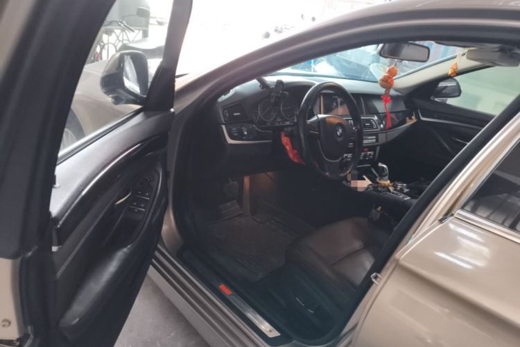 Used BMW 5 Series 2014 525Li Luxury Design Package
