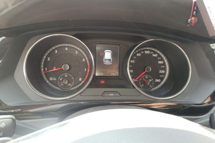 Used Volkswagen Tiguan L 2017 330TSI Automatic Two-Wheel Drive Luxury Edition Instrument Cluster