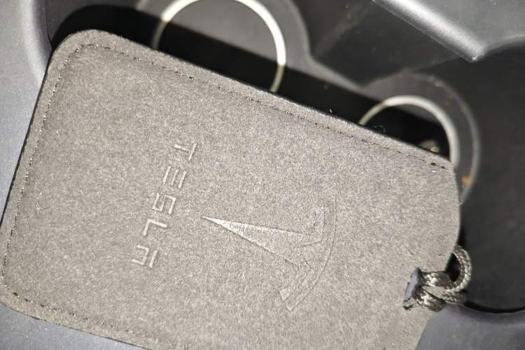 Used Tesla Model Y 2023 Rear-Wheel-Drive Version
