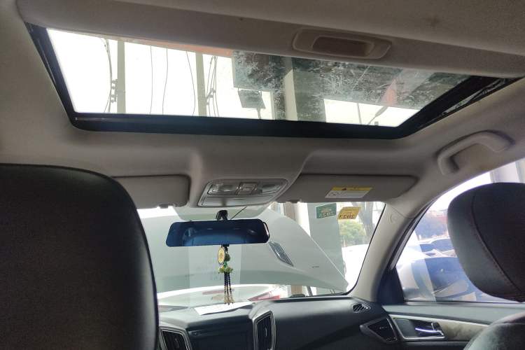 Used CHANGAN CS75 2016 1.8T Automatic Elite Model China V Standard
