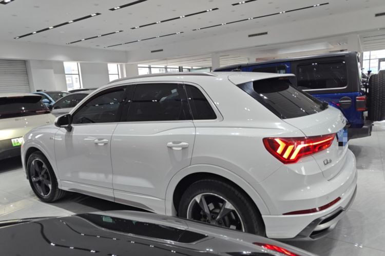 Used Audi Q3 2019 35 TFSI Fashion Dynamic Model