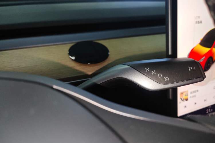 Used Tesla Model Y 2022 Rear-Wheel-Drive Version
