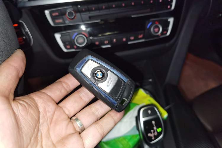 Used BMW 3 Series 2019 320i M Sport Night Edition Vehicle Key