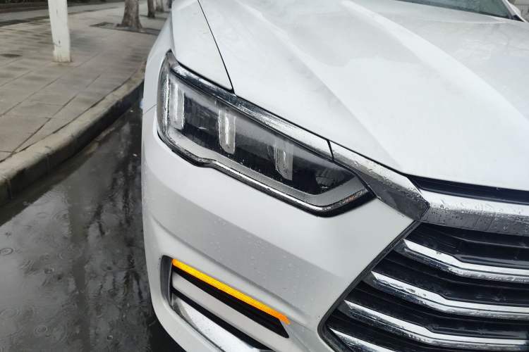 Used BYD Song Pro 2019 1.5T Automatic Elite Edition
