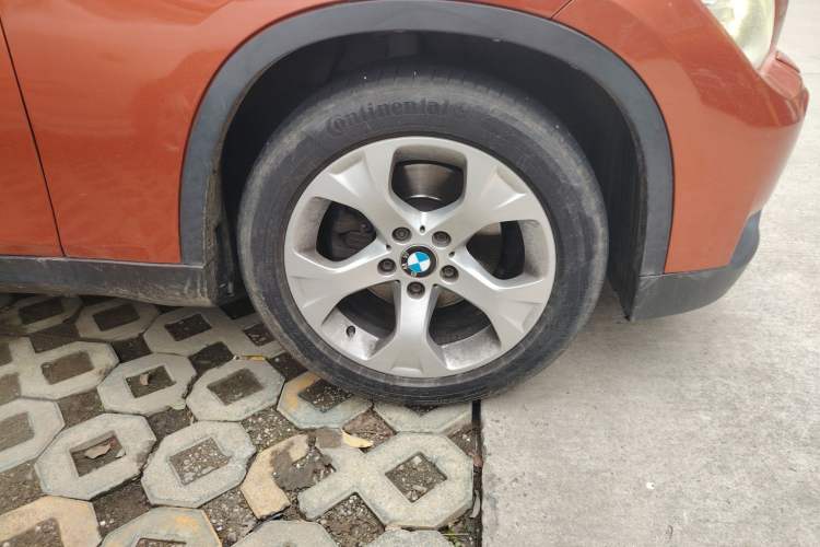 Used BMW X1 2012 sDrive18i Luxury Edition Right Front Wheel Hub