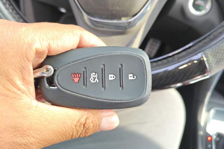 Used Chevrolet Equinox 2019 535T Automatic YuJie Edition China V Standard Vehicle Key