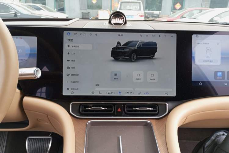 Used Hima AITO M9 2025 Extended-Range Ultra Version 52 kWh 6-Seater