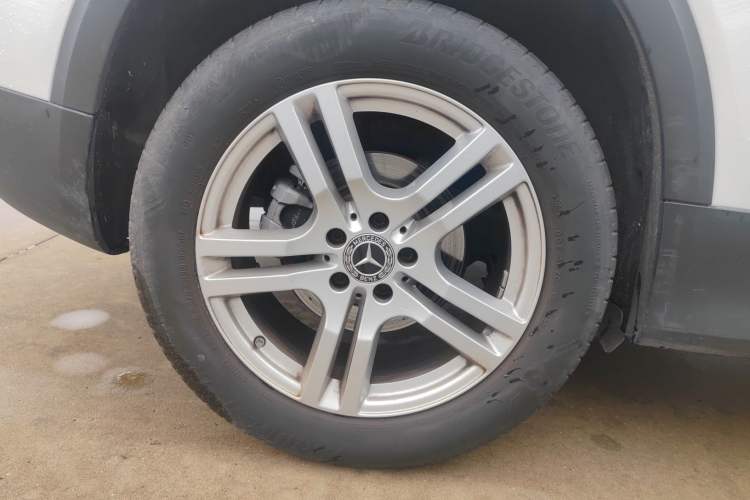 Used Mercedes-Benz GLB 2023 GLB 200 Dynamic Edition Right Rear Wheel Hub