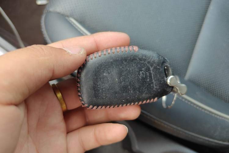 Used Hyundai ix25 2015 1.6L Automatic Two-Wheel Drive Smart GLS Trim Vehicle Key