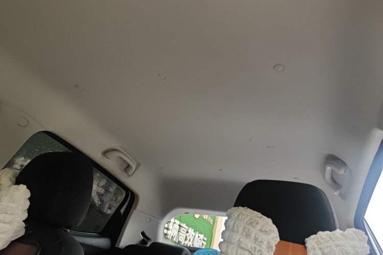 Used CHANGAN Benni 2015 1.4L IMT Luxury Version China IV Standard
