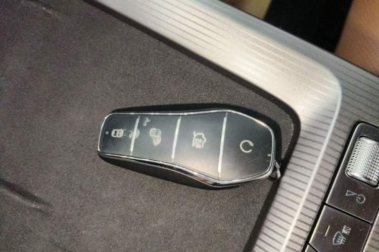 Used BYD Han L 2025 DM-p Four-Wheel-Drive LiDAR Flagship Model
