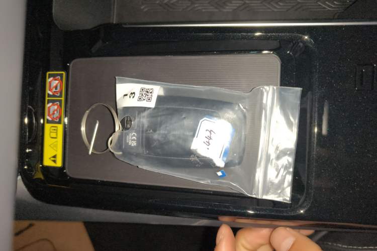 Used Toyota Camry 2026 Model Dual-Engine 2.0HSE Sport Lite Edition