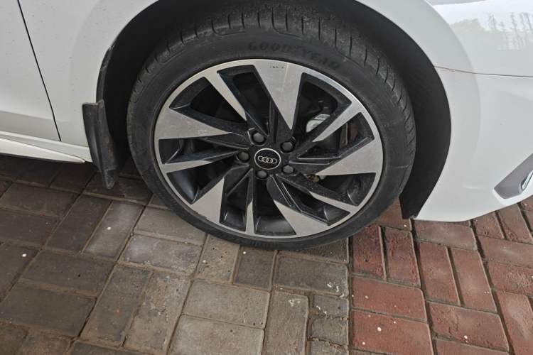 Used Audi A3 2023 Restyled A3L Limousine 35 TFSI Fashion Sport Edition Right Front Wheel Hub