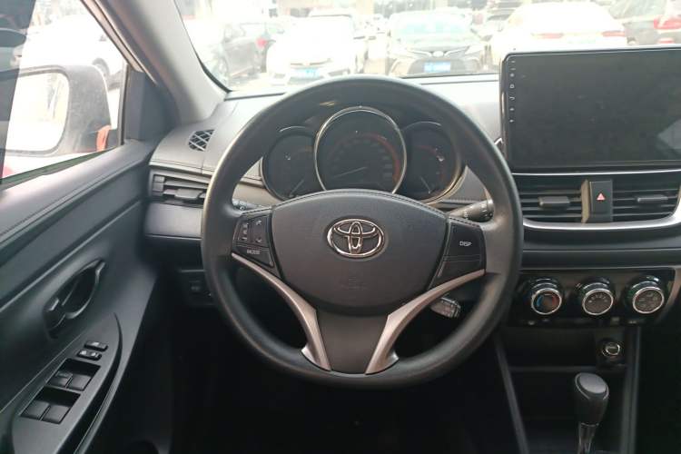 Used Toyota YARiS L Zhi Xuan 2022 X-Trail 1.5L CVT Leading PLUS Edition Steering Wheel