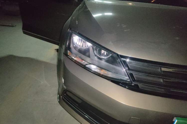 Used Volkswagen Sagitar 2017 1.6L Manual Comfort Model