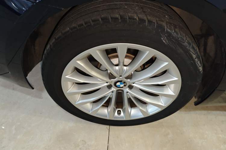 Used BMW 5 Series 2022 Restyled 525Li Luxury Package