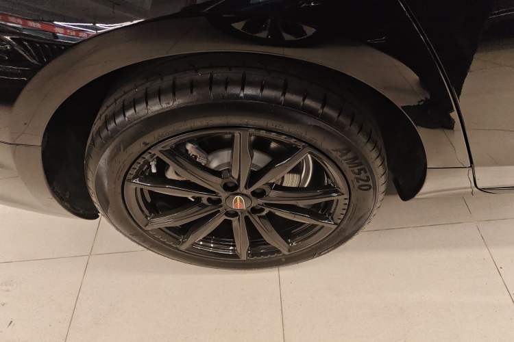 Used Hongqi H5 2025 2.0T Automatic Xuan Ying Edition
