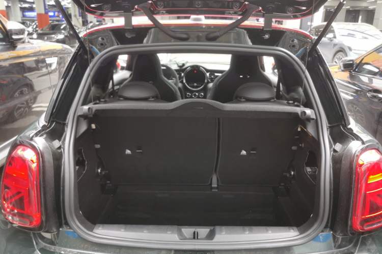 Used MINI JCW 2023 Facelift 2.0T JOHN COOPER WORKS ALL-IN Trunk