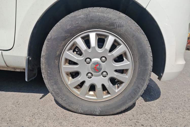 Used Wuling Rongguang V 2016 1.5L Standard Version