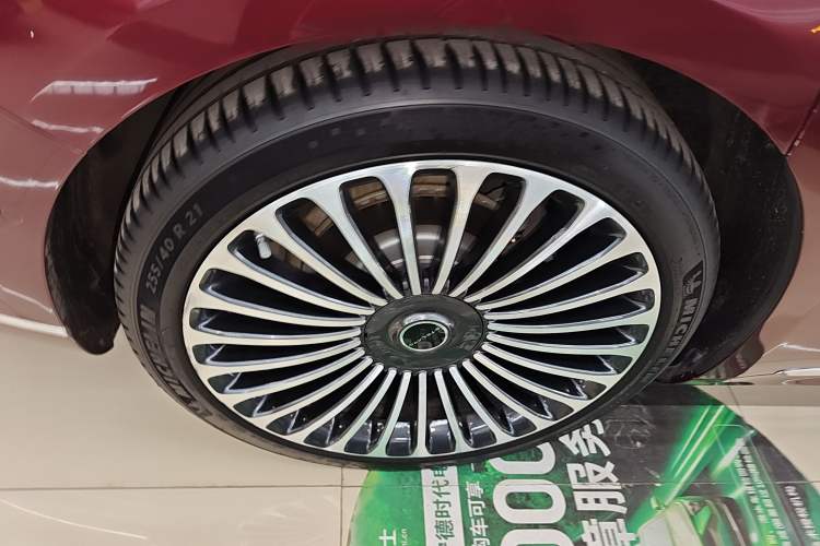 Used Hima Stelato S9 2024 All-Electric Ultra Four-Wheel-Drive Flagship Edition Right Rear Wheel Hub