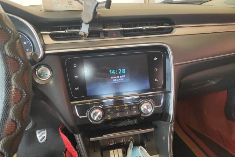 Used MG 6 2017 20T Manual Luxury Smart Connect Version China V Standard Audio And AC Panel