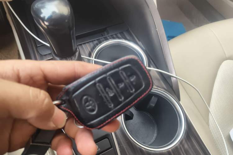 Used Toyota Camry 2018 2.0G Luxury Edition
