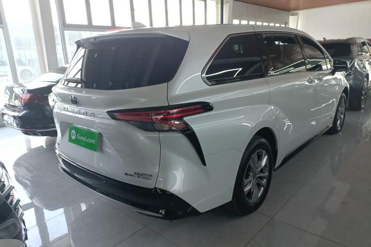 Used Toyota Sienna 2024 2.5L Hybrid Four-Wheel Drive Prestige Edition
