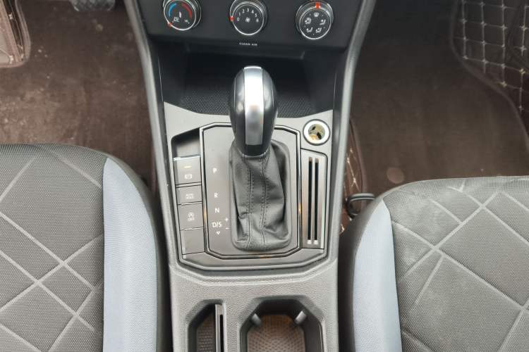 Used Volkswagen Lavida 2023 Revised 1.5L Automatic DeYi Edition