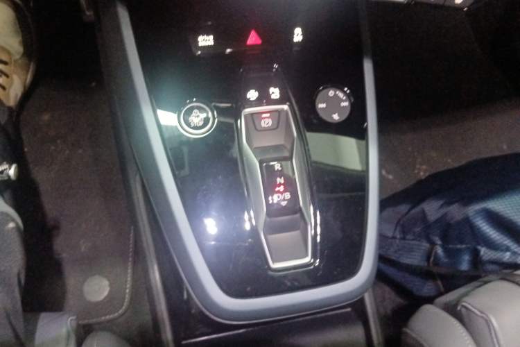 Used Audi Q5 e-tron 2023 40 e-tron Starry Edition Mecha Kit