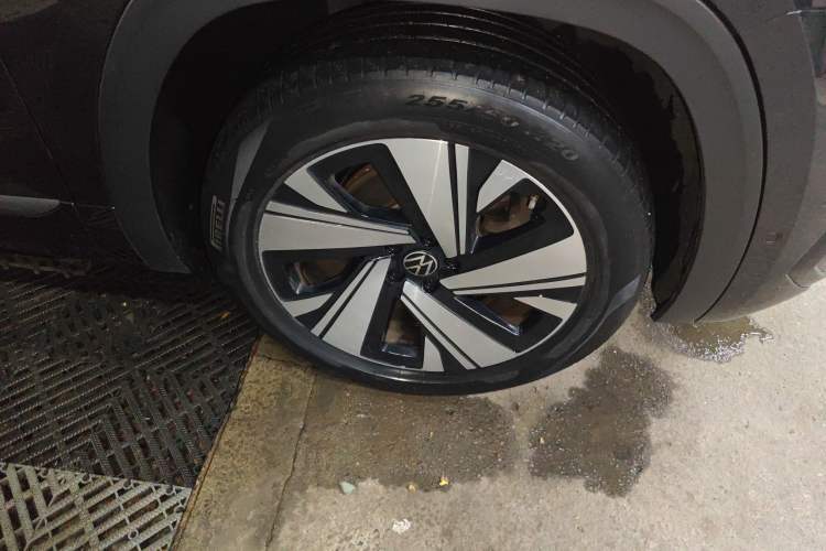 Used Volkswagen Teramont X 2021 380TSI Four-Wheel Drive Prestige Luxury Edition Right Front Wheel Hub