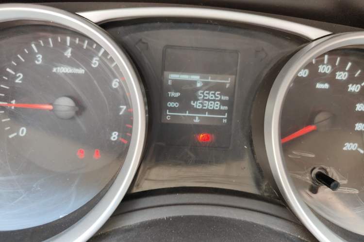 Used Wuling Hongguang 2018 1.5L S Comfort Model L2B Odometer Close Up