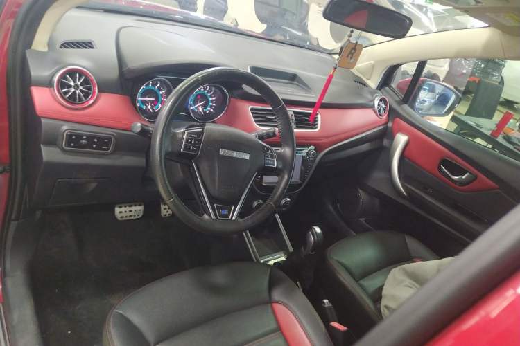 Used Haval H1 2016 Blue Label 1.5L AMT Urban Model
