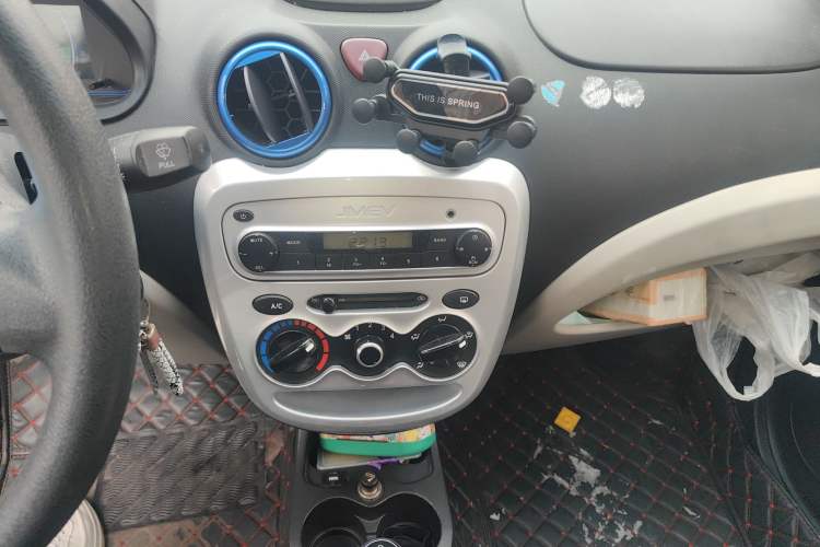 Used JMEV E200L 2018 E200L Standard Model (250 km)
