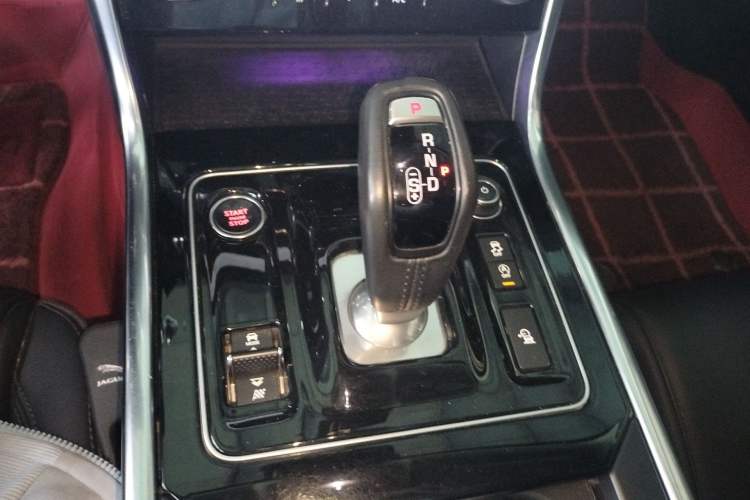 Used Jaguar XEL 2020 2.0T 250 PS SE Tech-Elegant Edition