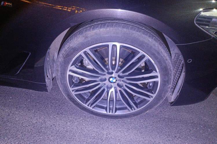 Used BMW 5 Series 2019 530Li Leading Model M Sport Package
