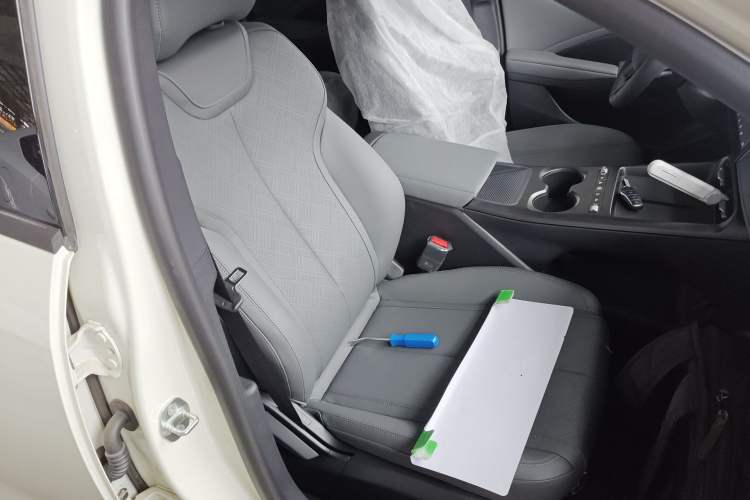 Used BYD Qin PLUS 2026 DM-i 128KM Progressive Model Right Front Seat