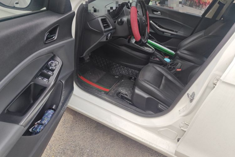 Used Ford Escort 2017 Happiness Edition 1.5L Automatic Fashion Version Driver Seat