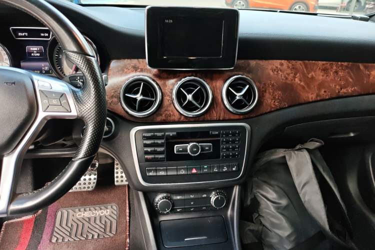 Used Mercedes-Benz GLA 2015 GLA 260 4MATIC