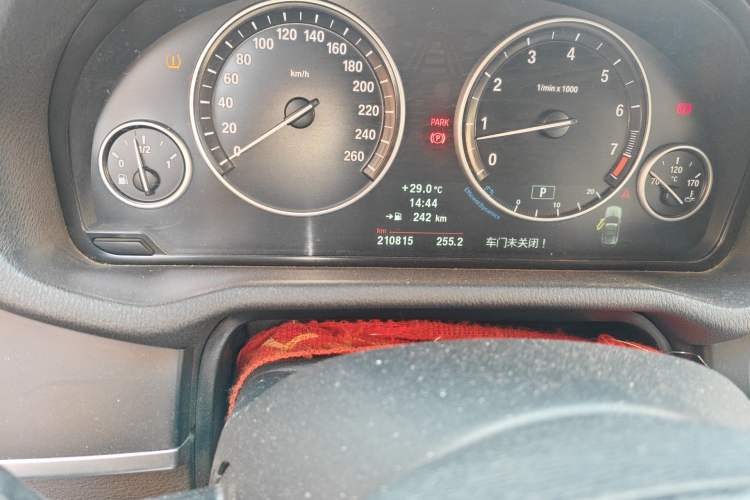 Used BMW X3 2013 Restyled xDrive28i Leading Edition Odometer Close Up