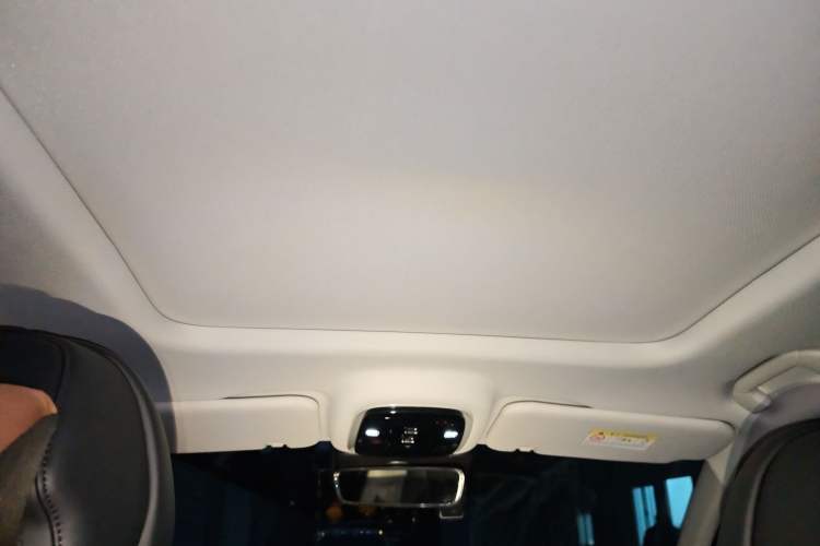 Used Chery Fengyun T9 2025 120 Long-Range Deluxe Version 5-Seater Lithium-Ion Battery