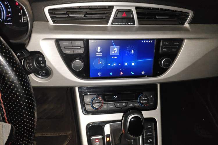 Used Geely Auto Emgrand X7 Sport 2018 1.8TD Automatic Two-Wheel Drive Smart Connect 4G Internet Edition